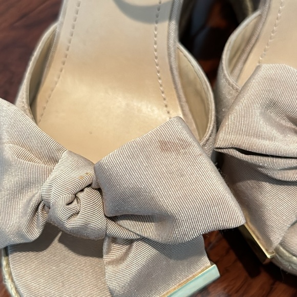 Tory Burch Wedges (Light Rose/Tan Color) Size 8.5 - Picture 10 of 12